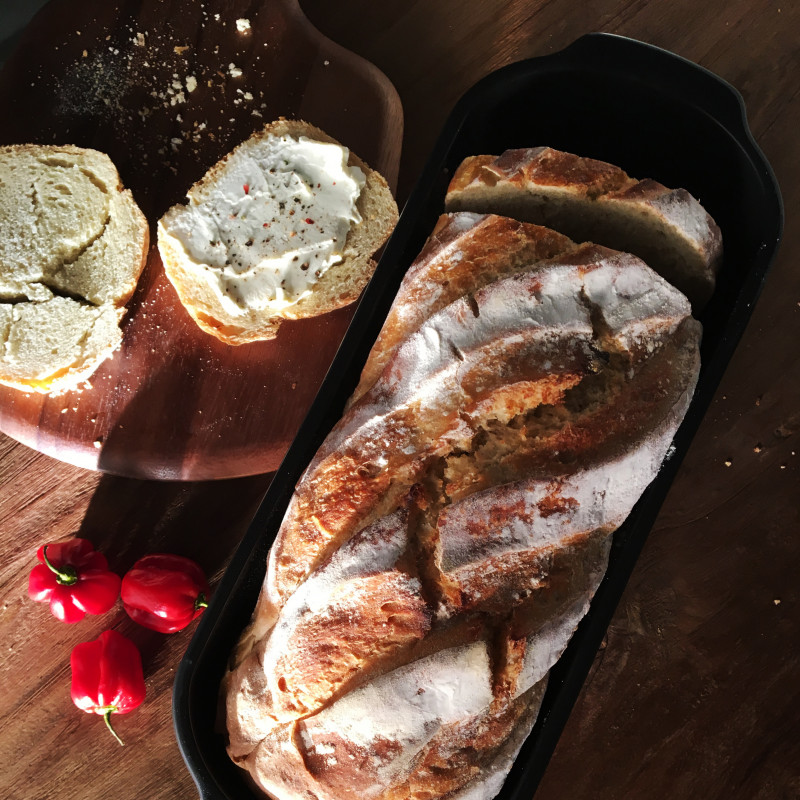 Teglia Per Pane Emile Henry – 28x13x12 Cm – Ceramica Refrattaria, Adatta A Forno E Microonde, Prodotta In Francia
